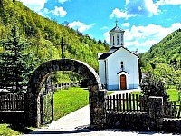 Crkva Svetog cara Кonstantina i carice Jelene u Ljubišu